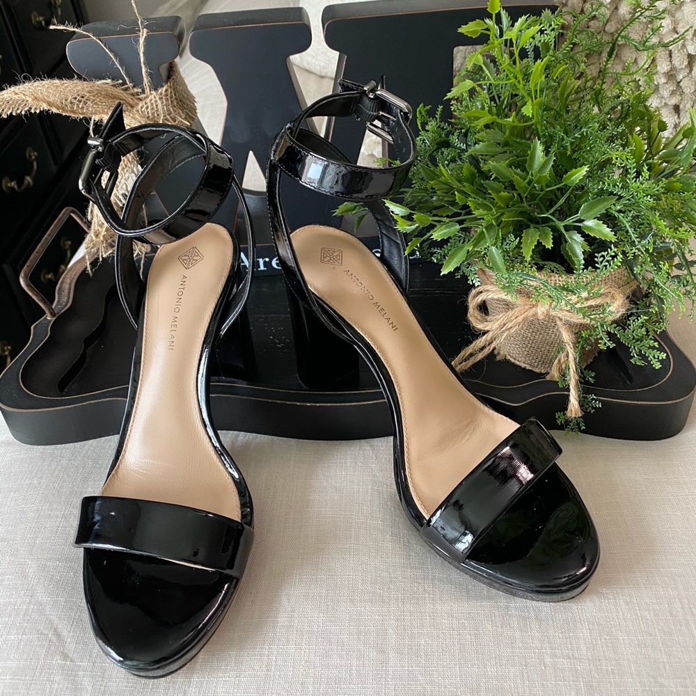 Antonio Melani Chunk Heels Size 8